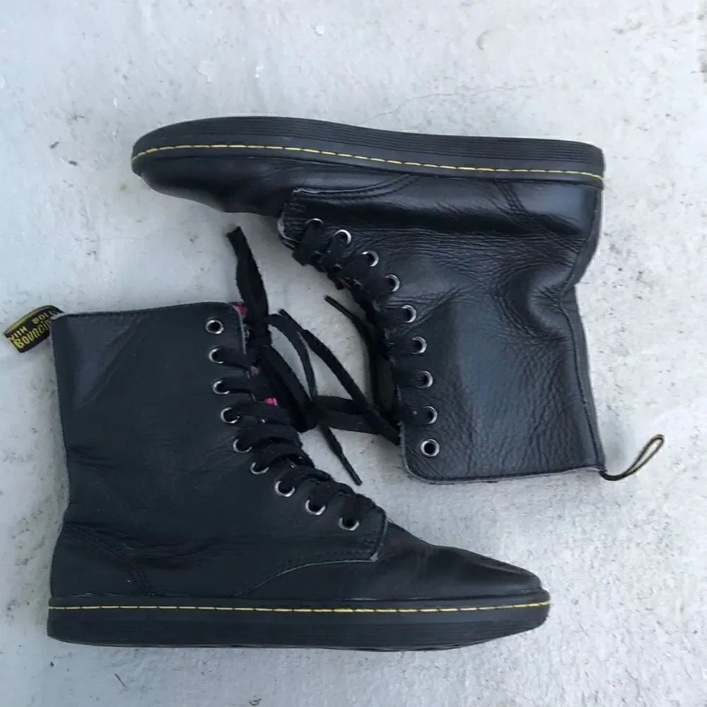 Dr Martens Stratford ankle boots
